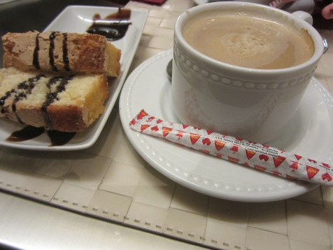Café con Leche, a lot of sugar, and un poco bizcocho!