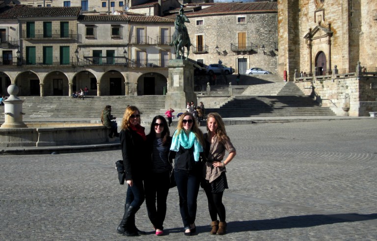 Posing in front of Francisco Pizarro